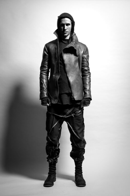 Leon Emanuel Blanck Autumn/Winter 2013/14 Collection ANFRACTUOUS DISTORTION look 2