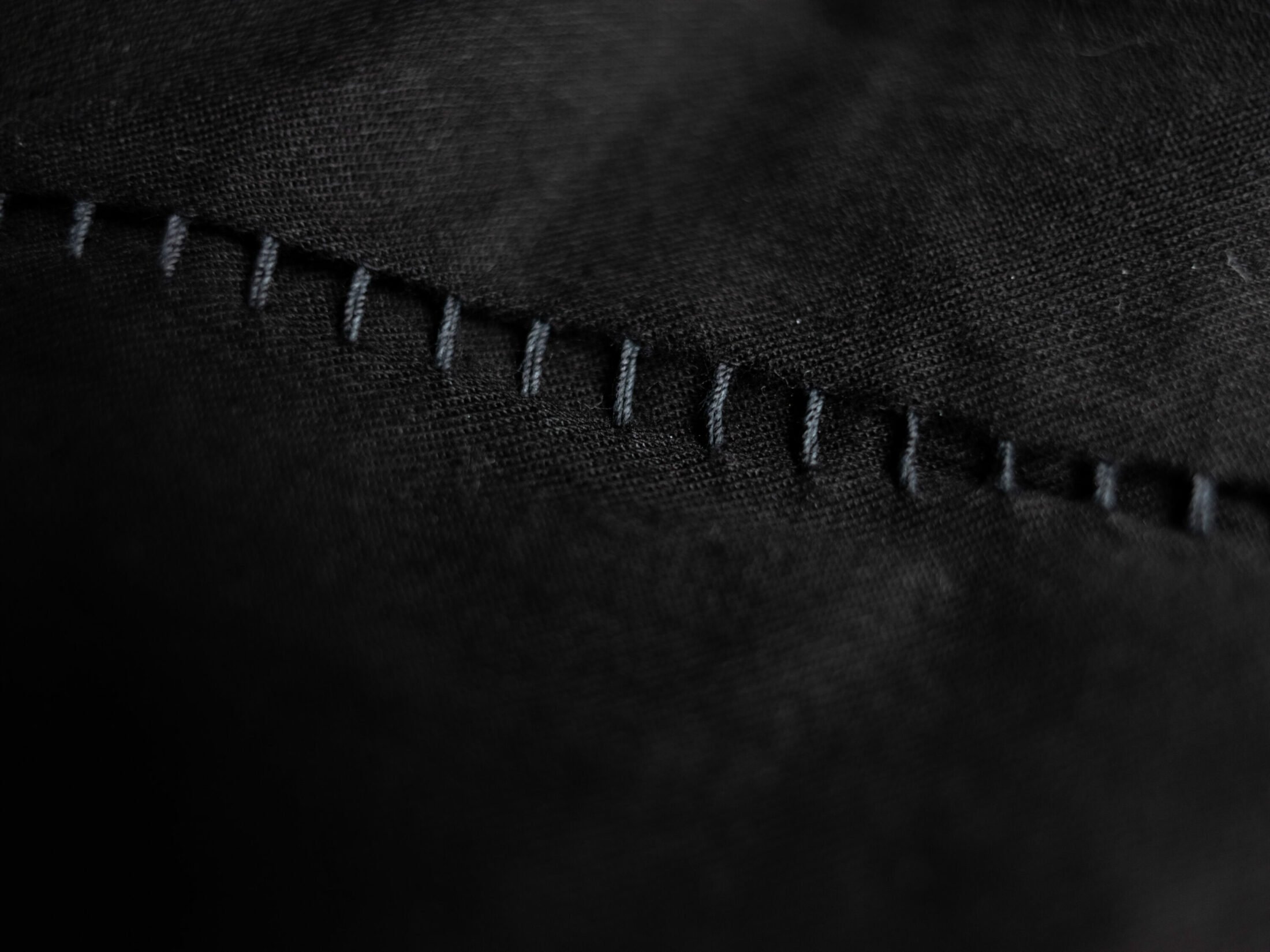 Leon Emanuel Blanck Shorts with raw stitching details