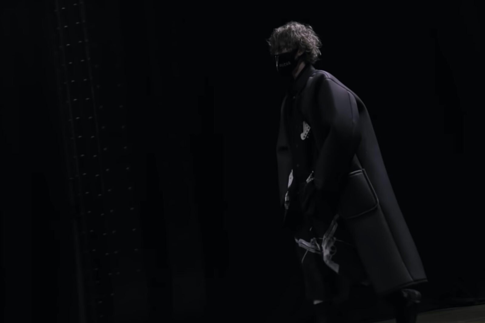 Yohji Yamamoto - Vanguardia atemporal Antimoda