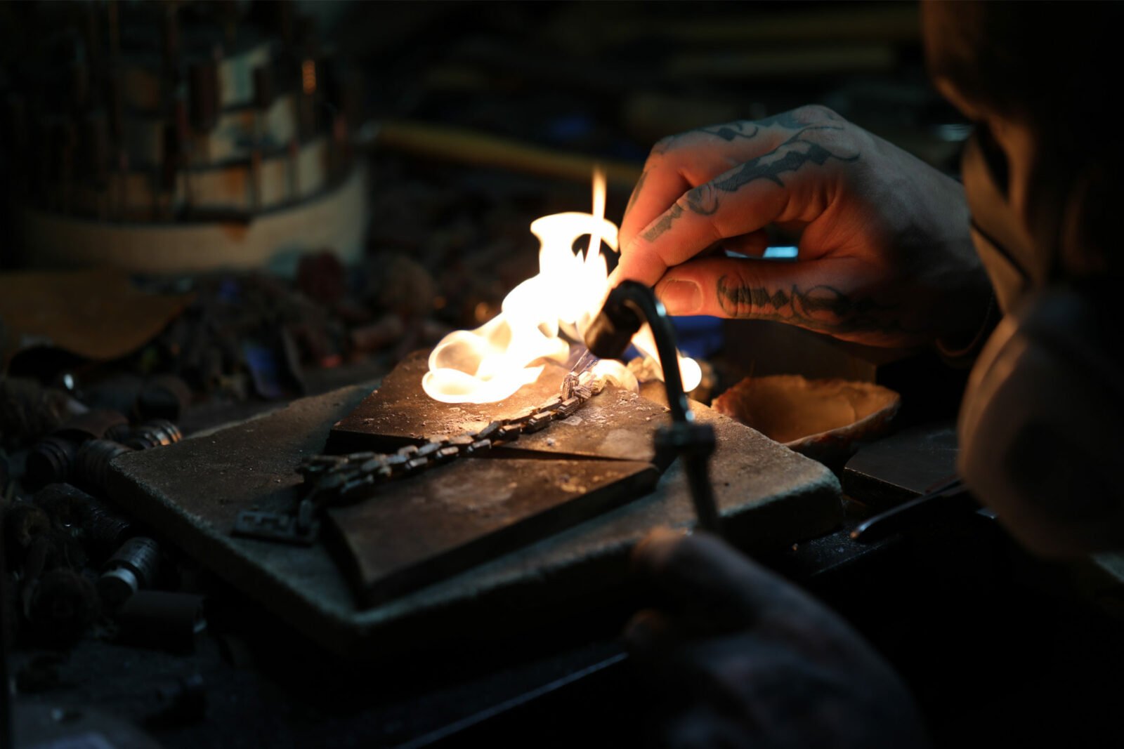 Mosais Paris - Digital & Artisanal Forged Jewelry