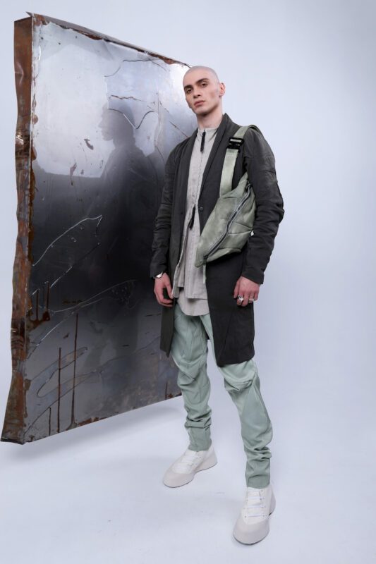 Leon Emanuel Blanck Spring/Summer Collection 2022 Reflector