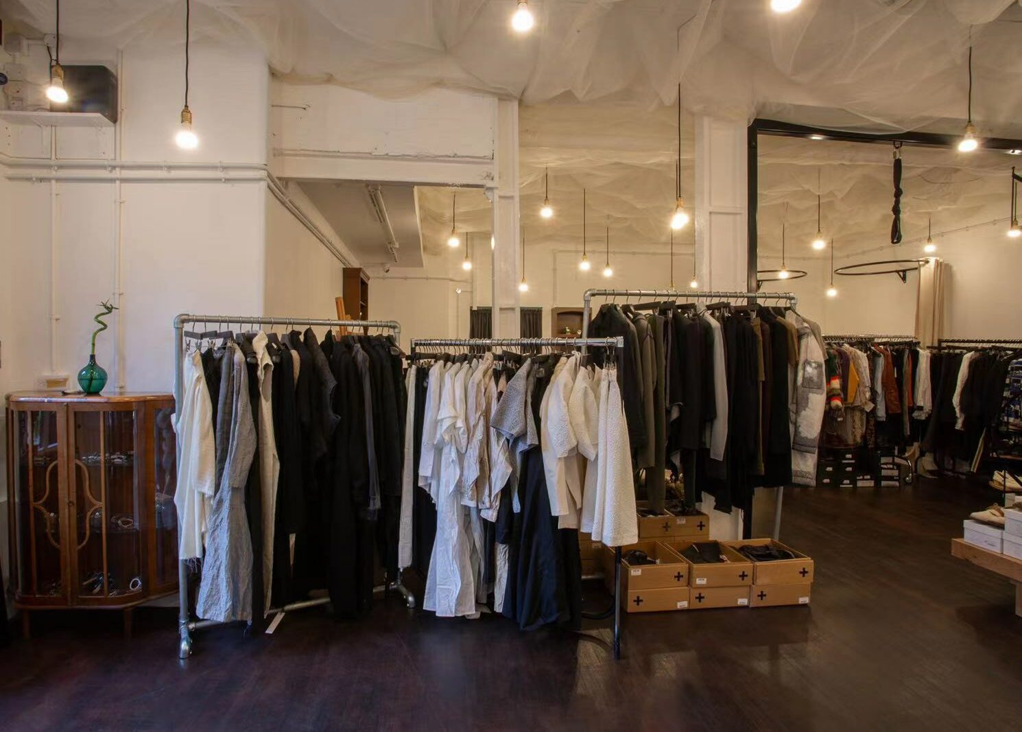 Vertice - Avant Garde High-Fashion Store in London
