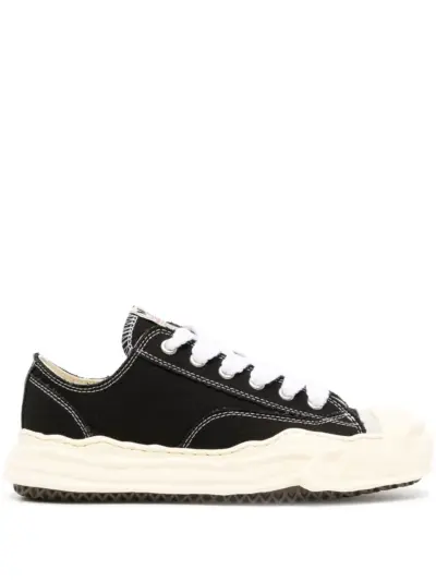 Maison MIHARA YASUHIRO lace-up low-top sneakers - Black