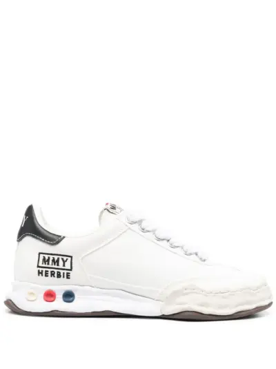 Maison MIHARA YASUHIRO logo-print lace-up sneakers - White