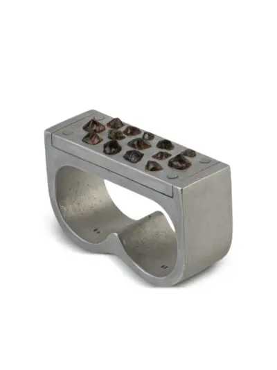 Parts of Four Plate Double garnet ring - Silver
