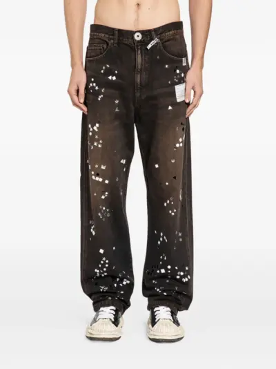 Maison MIHARA YASUHIRO crystal-embellished jeans - Brown