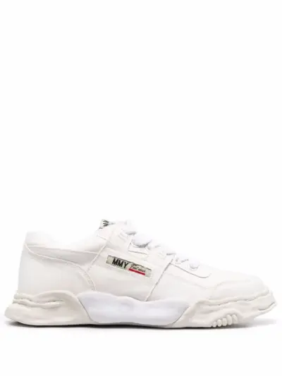 Maison MIHARA YASUHIRO lace-up low-top sneakers - White