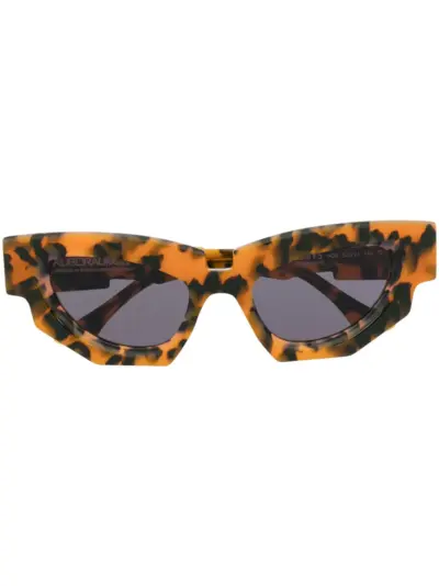 Kuboraum cat-eye frame sunglasses - Brown