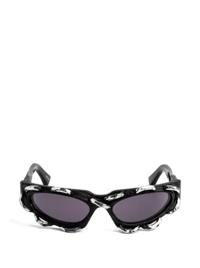Kuboraum E21 Gorgone cat-eye frame sunglasses - Black