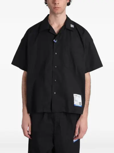 Maison MIHARA YASUHIRO logo-patch short-sleeve shirt - Black