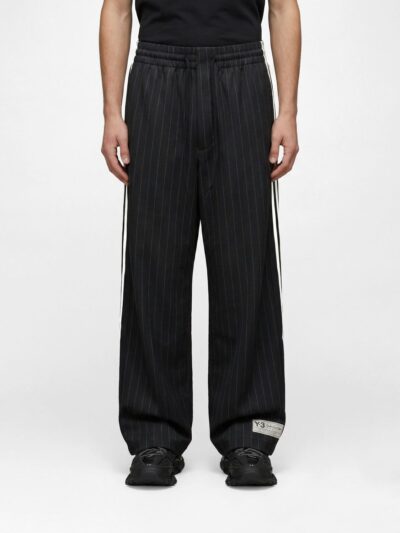 Y-3 Pants Men color Black