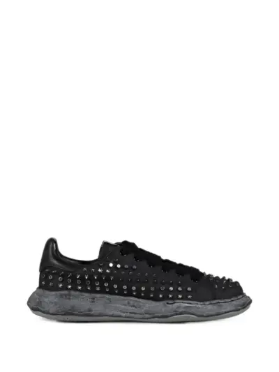Maison MIHARA YASUHIRO Charles studded sneakers - Black