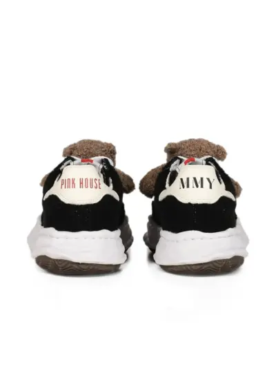 Maison MIHARA YASUHIRO x Pink house "Blakey"og sole chenille embroidey low-top sneaker - Black